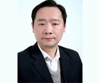 曾    斌