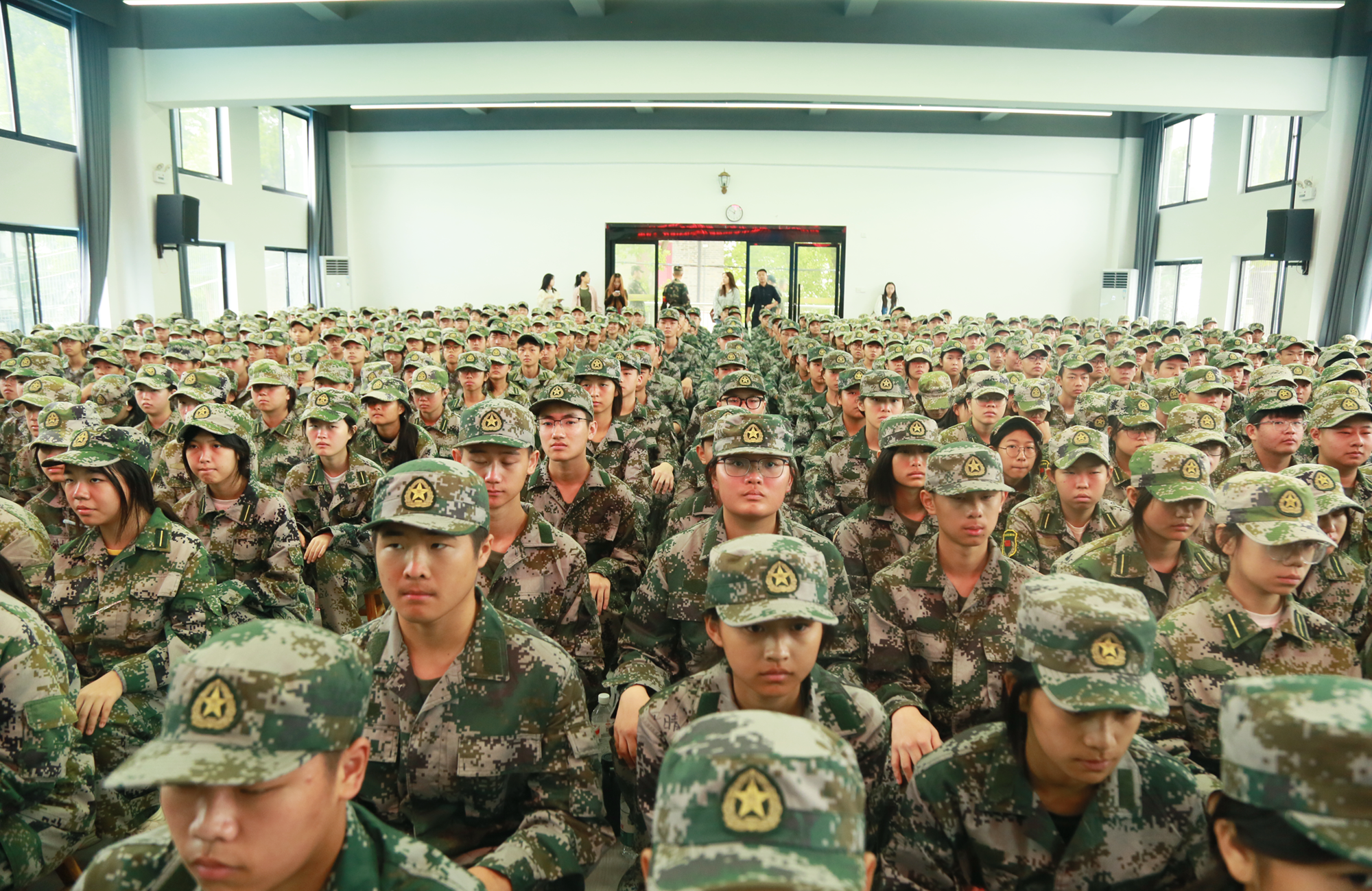 1758857469592977.png 2.png